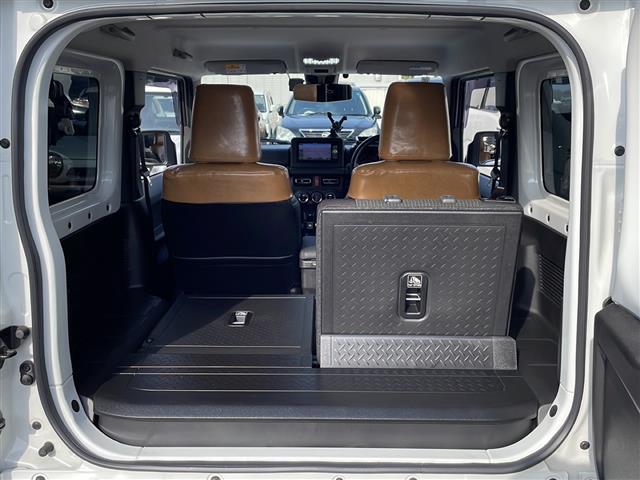 ジムニー ＸＣ　禁煙車／社外７インチナビ（ＣＤ／ＤＶＤ／ワンセグＴＶ／Ｂｌｕｅｔｏｏｔｈ）／バックカメラ／ビルトインＥＴＣ／シートヒーター／革巻きステアリング／クルーズコントロール／ステアリングスイッチ／ドラレコ（12枚目）