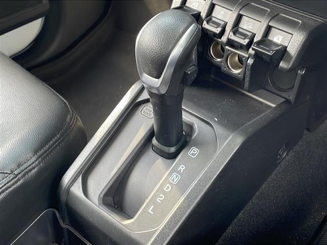 ジムニー ＸＣ　禁煙車／社外７インチナビ（ＣＤ／ＤＶＤ／ワンセグＴＶ／Ｂｌｕｅｔｏｏｔｈ）／バックカメラ／ビルトインＥＴＣ／シートヒーター／革巻きステアリング／クルーズコントロール／ステアリングスイッチ／ドラレコ（27枚目）