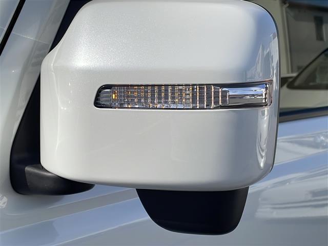 ジムニー ＸＣ　禁煙車／社外７インチナビ（ＣＤ／ＤＶＤ／ワンセグＴＶ／Ｂｌｕｅｔｏｏｔｈ）／バックカメラ／ビルトインＥＴＣ／シートヒーター／革巻きステアリング／クルーズコントロール／ステアリングスイッチ／ドラレコ（30枚目）