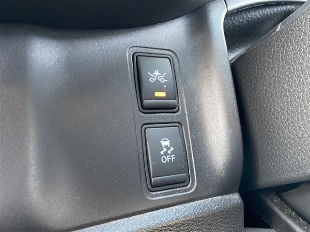 セレナ ハイウェイスター 禁煙車/純正9インチナビ(CD/DVD/BD/フルセグTV/Bluetooth)/アラウンドビューモニター/フリップダウンモニター/ビルトインETC/ハンズフリー両側電動スライドドア/ドラレコ(8枚目)