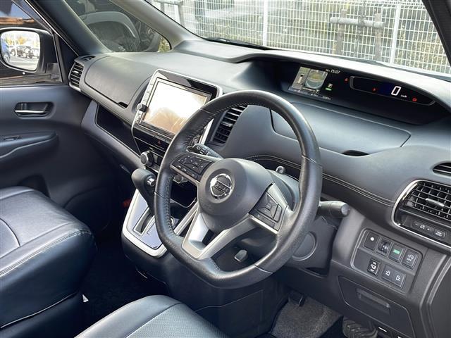 セレナ ハイウェイスター 禁煙車/純正9インチナビ(CD/DVD/BD/フルセグTV/Bluetooth)/アラウンドビューモニター/フリップダウンモニター/ビルトインETC/ハンズフリー両側電動スライドドア/ドラレコ(11枚目)