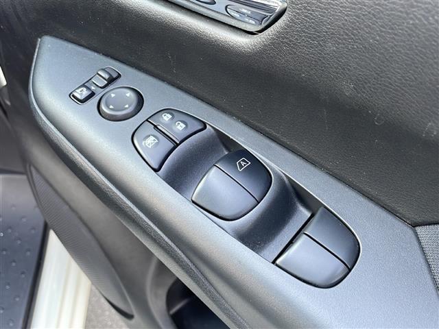 セレナ ハイウェイスター 禁煙車/純正9インチナビ(CD/DVD/BD/フルセグTV/Bluetooth)/アラウンドビューモニター/フリップダウンモニター/ビルトインETC/ハンズフリー両側電動スライドドア/ドラレコ(33枚目)