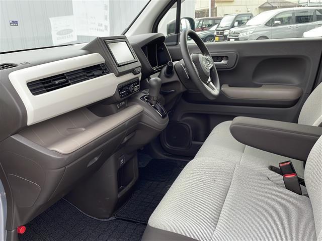 N-WGN L・ターボホンダセンシング 禁煙車/純正SDナビ/バックカメラ/Bluetooth/レーダークルーズコントロール/純正エンジンスターター/前席シートヒーター/アイドリングストップ/USB入力端子/衝突被害軽減システム/4WD(9枚目)