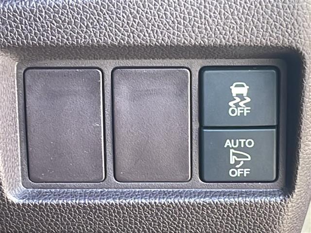 Ｎ－ＷＧＮカスタム Ｇ・Ｌパッケージ　禁煙車／社外メモリーナビ／フルセグＴＶ／バックカメラ／純正１４インチアルミホイール／ＥＴＣ／ハーフレザーシート／前席シートヒーター／ＨＩＤライト／スマートキー／アイドリングストップ（5枚目）