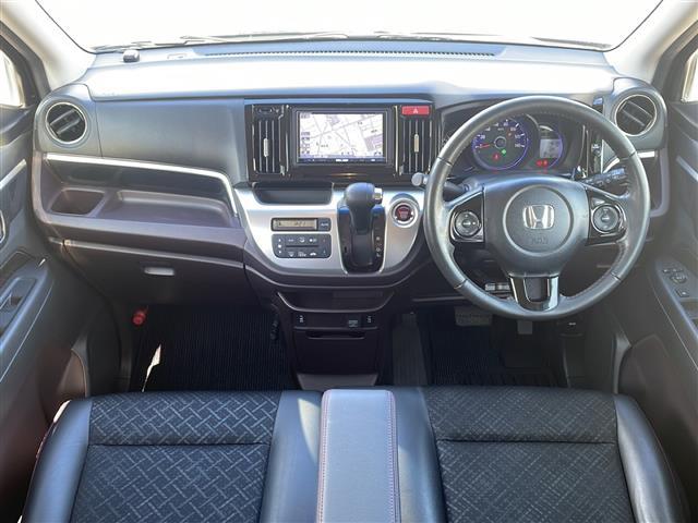 Ｎ－ＷＧＮカスタム Ｇ・Ｌパッケージ　禁煙車／社外メモリーナビ／フルセグＴＶ／バックカメラ／純正１４インチアルミホイール／ＥＴＣ／ハーフレザーシート／前席シートヒーター／ＨＩＤライト／スマートキー／アイドリングストップ（7枚目）