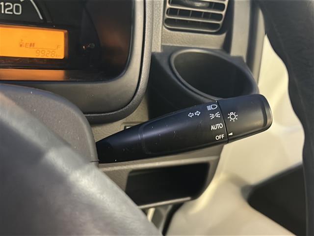 ミニキャブトラック G 禁煙車/4WD/レーダーブレーキサポート/5MT/パワーステアリング/パワーウィンドゥ/AC/ドアバイザー/フォグランプ/荷室灯/スタッドレス/スペアタイヤ/後方コーナーセンサー/横滑り防止装置(32枚目)