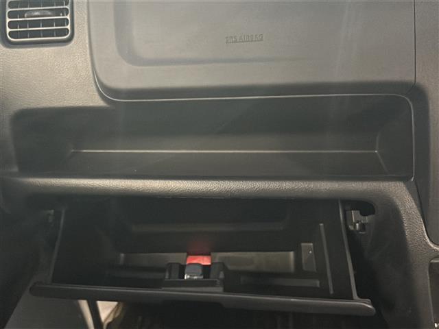 ミニキャブトラック G 禁煙車/4WD/レーダーブレーキサポート/5MT/パワーステアリング/パワーウィンドゥ/AC/ドアバイザー/フォグランプ/荷室灯/スタッドレス/スペアタイヤ/後方コーナーセンサー/横滑り防止装置(37枚目)