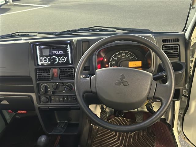 ミニキャブトラック G 禁煙車/4WD/レーダーブレーキサポート/5MT/パワーステアリング/パワーウィンドゥ/AC/ドアバイザー/フォグランプ/荷室灯/スタッドレス/スペアタイヤ/後方コーナーセンサー/横滑り防止装置(42枚目)