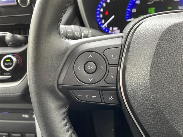 カローラクロス ハイブリッド Z 禁煙車/スタッド車載/8インチディスプレイオーディオ(ナビ機能付/CD/DVD/フルセグTV/Bluetooth)/パノラミックビューモニター/ビルトインETC/運転席パワーシート/前席シートヒーター(8枚目)