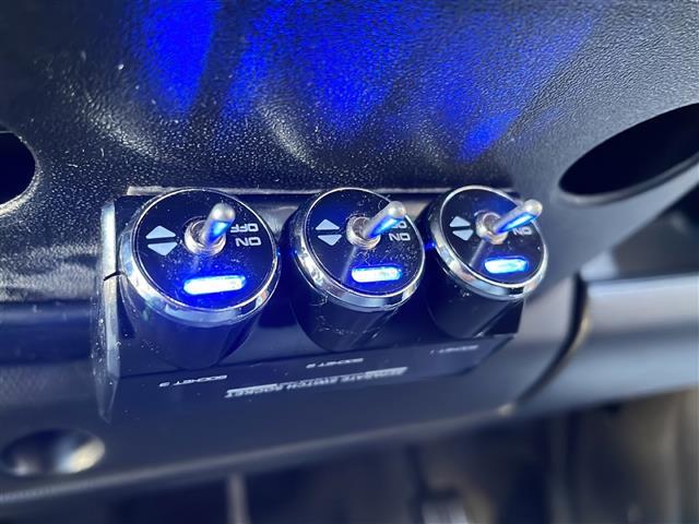 ザッツ ターボ　禁煙車／純正オーディオ（ＣＤ／ＦＭ／ＡＭ）／ＥＴＣ／純正フロアマット／ＷＯＲＫ１５インチＡＷ／純正フロアマット／ドアバイザー／Ｗエアバック（4枚目）