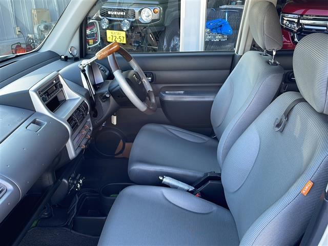 ザッツ ターボ　禁煙車／純正オーディオ（ＣＤ／ＦＭ／ＡＭ）／ＥＴＣ／純正フロアマット／ＷＯＲＫ１５インチＡＷ／純正フロアマット／ドアバイザー／Ｗエアバック（9枚目）