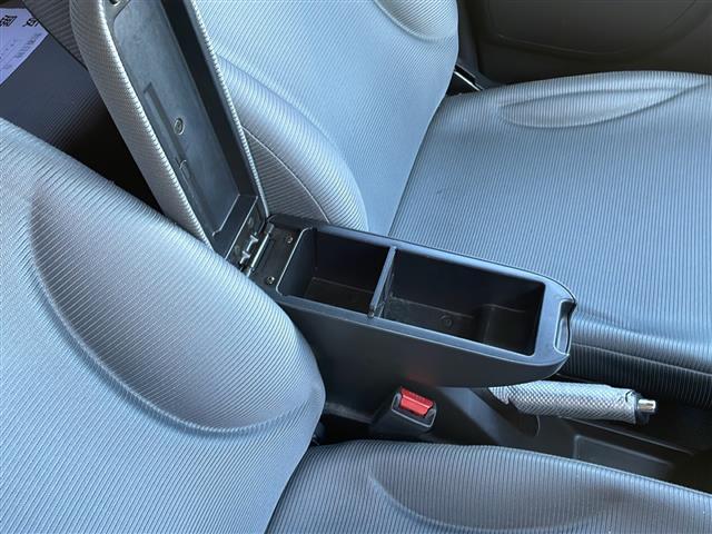 ザッツ ターボ　禁煙車／純正オーディオ（ＣＤ／ＦＭ／ＡＭ）／ＥＴＣ／純正フロアマット／ＷＯＲＫ１５インチＡＷ／純正フロアマット／ドアバイザー／Ｗエアバック（29枚目）