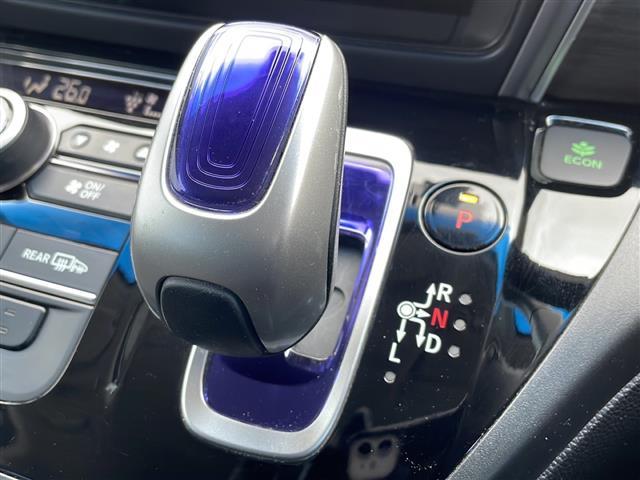 フリード＋ハイブリッド ハイブリッドＥＸ　禁煙車／純正ナビ（ＣＤ／ＤＶＤ／フルセグＴＶ／Ｂｌｕｅｔｏｏｔｈ）／バックカメラ／ビルトインＥＴＣ／シートヒーター／ドライブレコーダー／両側パワースライドドア／革巻きステアリング（26枚目）