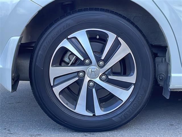 フリード＋ハイブリッド ハイブリッドＥＸ　禁煙車／純正ナビ（ＣＤ／ＤＶＤ／フルセグＴＶ／Ｂｌｕｅｔｏｏｔｈ）／バックカメラ／ビルトインＥＴＣ／シートヒーター／ドライブレコーダー／両側パワースライドドア／革巻きステアリング（39枚目）