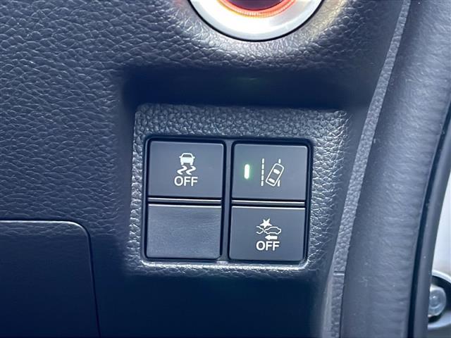 Ｎ－ＢＯＸカスタム Ｇ・Ｌターボホンダセンシング　禁煙車／純正８型ナビ（ＦＭ／ＡＭ／Ｂｌｕｅｔｏｏｔｈ／フルセグＴＶ／ＣＤ／ＤＶＤ）／ドライブレコーダー／バックカメラ／両側電動スライドドア／ＥＴＣ／パドルシフト／衝突被害軽減システム／レーンキープ（10枚目）