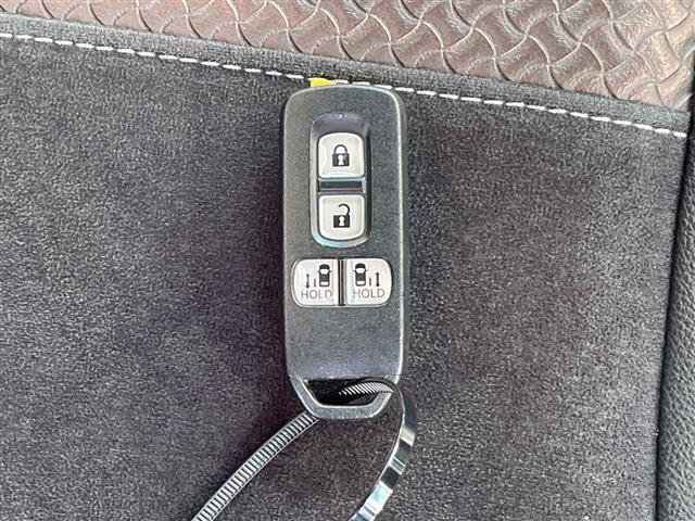 Ｎ－ＢＯＸカスタム Ｇ・ＥＸターボホンダセンシング　禁煙車／純正８型ナビ／前後ドライブレコーダー／ＣＯＭＴＥＣレーダー／両側電動スライドドア／バックカメラ／ＥＴＣ／純正アルミホイール／衝突被害軽減システム／フォグランプ／純正フロアマット／クルコン（11枚目）