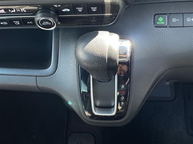 Ｎ－ＢＯＸカスタム Ｇ・ＥＸターボホンダセンシング　禁煙車／純正８型ナビ／前後ドライブレコーダー／ＣＯＭＴＥＣレーダー／両側電動スライドドア／バックカメラ／ＥＴＣ／純正アルミホイール／衝突被害軽減システム／フォグランプ／純正フロアマット／クルコン（30枚目）