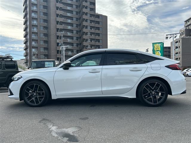 シビック e:HEV 禁煙車/BOSEプレミアムサウンド/純正9インチディスプレイオーディオ(ナビ機能付/フルセグTV/Bluetooth)/バックカメラ/ビルトインETC2.0/シートヒーター/パワーシート/置くだけ充電(24枚目)