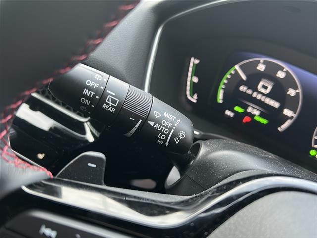 シビック e:HEV 禁煙車/BOSEプレミアムサウンド/純正9インチディスプレイオーディオ(ナビ機能付/フルセグTV/Bluetooth)/バックカメラ/ビルトインETC2.0/シートヒーター/パワーシート/置くだけ充電(34枚目)