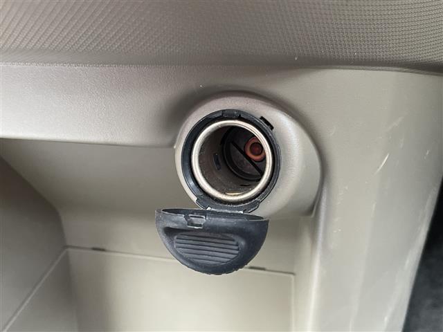 ムーヴ Ｘ　禁煙車／カロッツェリアメモリナビ（ＦＭ／ＡＭ／Ｂｌｕｅｔｏｏｔｈ／フルセグＴＶ／ＣＤ／ＤＶＤ）／純正アルミホイール／純正フロアマット／ドアバイザー／スマートキー／Ｐスタート／ＰＷ／ＰＳ／４ＷＤ（7枚目）