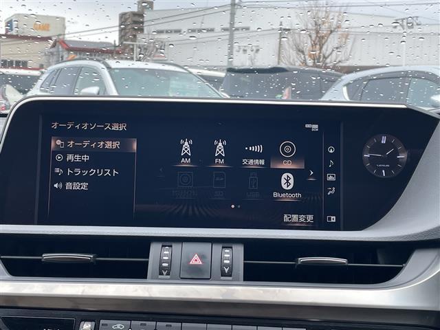 ＥＳ ＥＳ３００ｈ　禁煙車／純正ナビ（ＣＤ／フルセグＴＶ／Ｂｌｕｅｔｏｏｔｈ）／バックカメラ／サンルーフ／ビルトインＥＴＣ２．０／前席シートヒーター／前席ベンチレーション／前席パワーシート（運転席メモリー機能付）（3枚目）