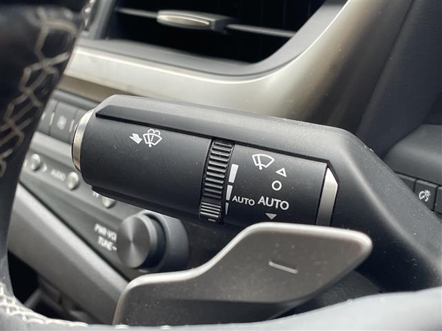 ＥＳ ＥＳ３００ｈ　禁煙車／純正ナビ（ＣＤ／フルセグＴＶ／Ｂｌｕｅｔｏｏｔｈ）／バックカメラ／サンルーフ／ビルトインＥＴＣ２．０／前席シートヒーター／前席ベンチレーション／前席パワーシート（運転席メモリー機能付）（10枚目）