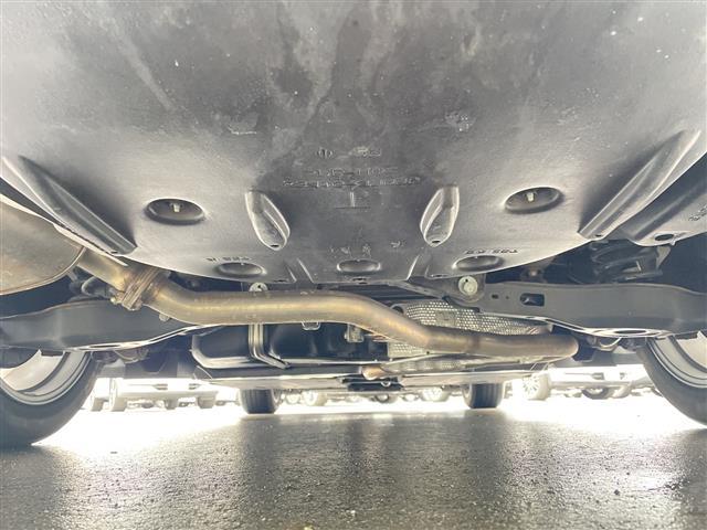 ＥＳ ＥＳ３００ｈ　禁煙車／純正ナビ（ＣＤ／フルセグＴＶ／Ｂｌｕｅｔｏｏｔｈ）／バックカメラ／サンルーフ／ビルトインＥＴＣ２．０／前席シートヒーター／前席ベンチレーション／前席パワーシート（運転席メモリー機能付）（40枚目）