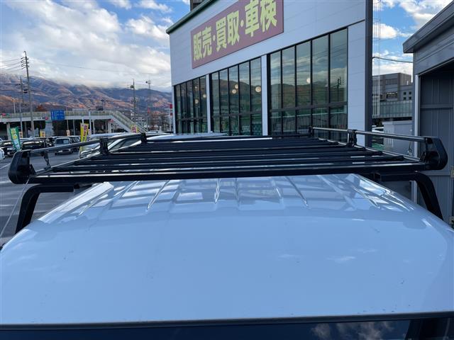 エブリイ ＰＡリミテッド　禁煙車／社外ナビ（ＣＤ／ＤＶＤ／ワンセグＴＶ／Ｂｌｕｅｔｏｏｔｈ）／ＥＴＣ／ルーフラック／衝突軽減ブレーキ／純正ラバーマット／社外ＡＷスタッドレス積み込み（3枚目）