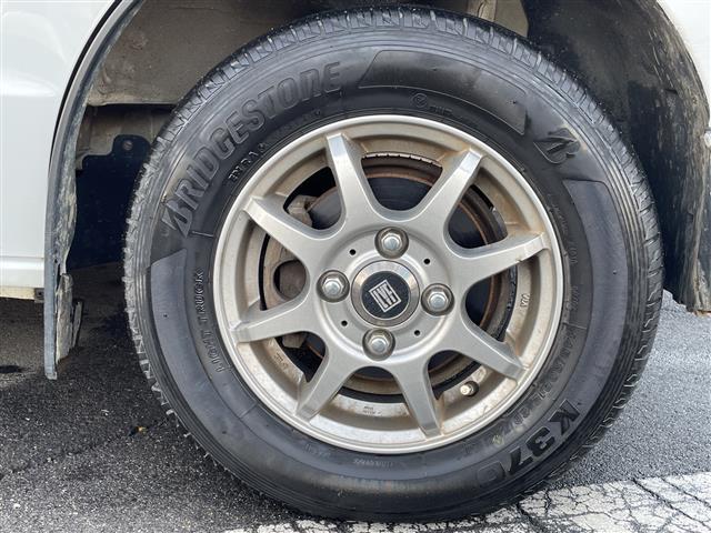 エブリイ ＰＡリミテッド　禁煙車／社外ナビ（ＣＤ／ＤＶＤ／ワンセグＴＶ／Ｂｌｕｅｔｏｏｔｈ）／ＥＴＣ／ルーフラック／衝突軽減ブレーキ／純正ラバーマット／社外ＡＷスタッドレス積み込み（41枚目）