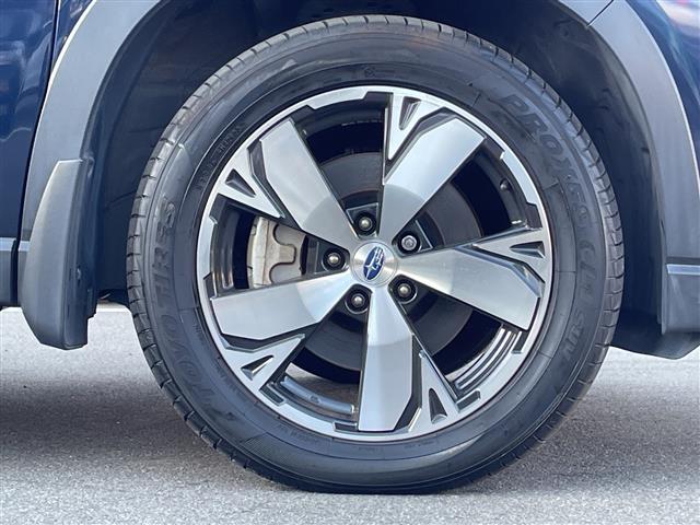 フォレスター アドバンス　禁煙車／純正ナビ／バックカメラ／レザーシート／前席パワーシート／全席シートヒーター／ステアリングヒーター／電動リアゲート／アイサイト／純正１８インチＡＷ／デジタルインナーミラー／ルーフレール／ＢＴ（28枚目）