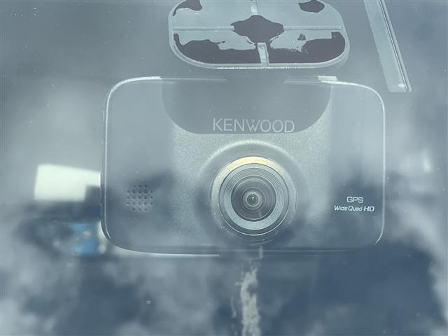 タウンエースバン ＧＬ　禁煙車／社外ナビ（フルセグＴＶ／Ｂｌｕｅｔｏｏｔｈ）／バックカメラ／ビルトインＥＴＣ／ドライブレコーダー（Ｆ・Ｒ）／ベッドキット／ＬＥＤヘッドライト／オートライト／電動格納ミラー／純正フロアマット（7枚目）