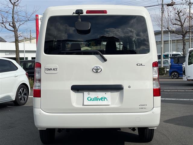 タウンエースバン ＧＬ　禁煙車／社外ナビ（フルセグＴＶ／Ｂｌｕｅｔｏｏｔｈ）／バックカメラ／ビルトインＥＴＣ／ドライブレコーダー（Ｆ・Ｒ）／ベッドキット／ＬＥＤヘッドライト／オートライト／電動格納ミラー／純正フロアマット（21枚目）
