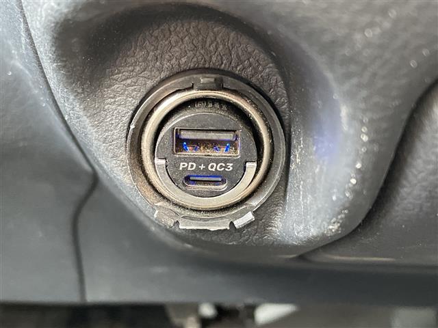 タウンエースバン ＧＬ　禁煙車／社外ナビ（フルセグＴＶ／Ｂｌｕｅｔｏｏｔｈ）／バックカメラ／ビルトインＥＴＣ／ドライブレコーダー（Ｆ・Ｒ）／ベッドキット／ＬＥＤヘッドライト／オートライト／電動格納ミラー／純正フロアマット（31枚目）