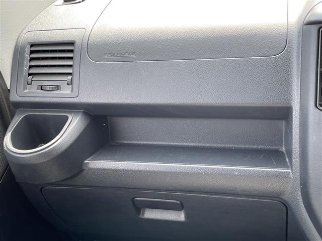 タウンエースバン ＧＬ　禁煙車／社外ナビ（フルセグＴＶ／Ｂｌｕｅｔｏｏｔｈ）／バックカメラ／ビルトインＥＴＣ／ドライブレコーダー（Ｆ・Ｒ）／ベッドキット／ＬＥＤヘッドライト／オートライト／電動格納ミラー／純正フロアマット（33枚目）