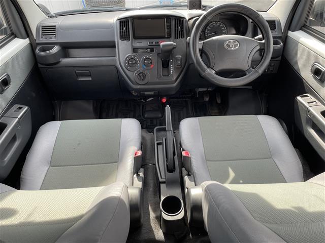 タウンエースバン ＧＬ　禁煙車／社外ナビ（フルセグＴＶ／Ｂｌｕｅｔｏｏｔｈ）／バックカメラ／ビルトインＥＴＣ／ドライブレコーダー（Ｆ・Ｒ）／ベッドキット／ＬＥＤヘッドライト／オートライト／電動格納ミラー／純正フロアマット（42枚目）