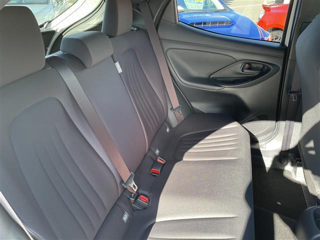 ヤリス G 禁煙車/純正8インチディスプレイオーディオ(AM・FM・USB・Bluetooth)/ナビ機能付き/HDMI/バックカメラ/ビルトインETC/プッシュスタート/プリクラッシュセーフティ/LED(16枚目)
