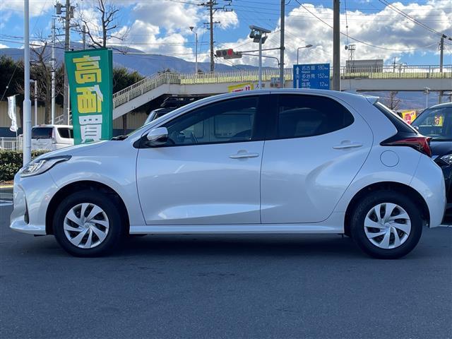 ヤリス G 禁煙車/純正8インチディスプレイオーディオ(AM・FM・USB・Bluetooth)/ナビ機能付き/HDMI/バックカメラ/ビルトインETC/プッシュスタート/プリクラッシュセーフティ/LED(32枚目)