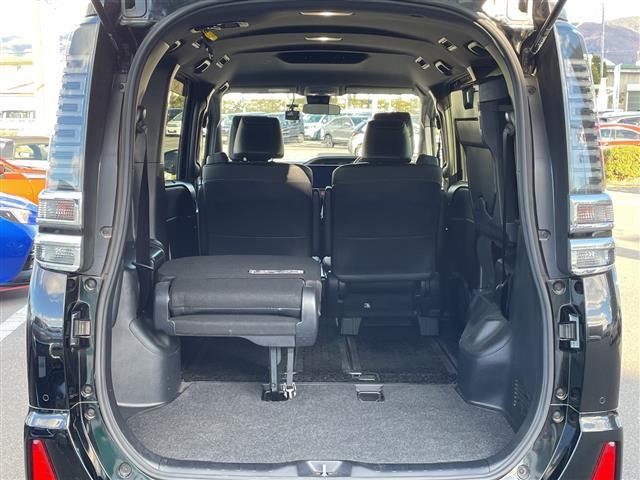 ヴォクシー ＺＳ　煌ＩＩＩ　禁煙車／純正１０インチナビ／フルセグＴＶ／バックカメラ／クルーズコントロール／アイドリングストップ／両側パワースライドドア／コーナーセンサー／Ｂｌｕｅｔｏｏｔｈ／前後ドラレコ／純正ＡＷ１６インチ（17枚目）