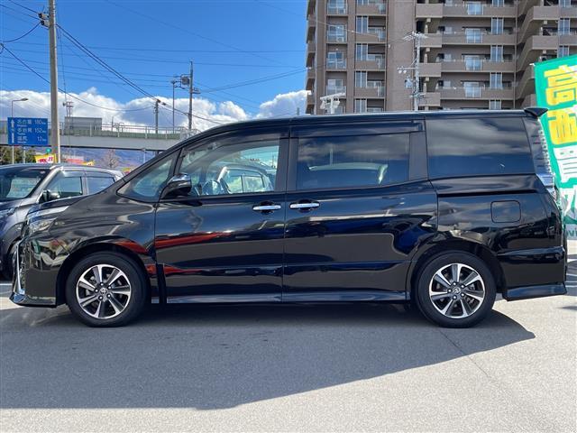 ヴォクシー ＺＳ　煌ＩＩＩ　禁煙車／純正１０インチナビ／フルセグＴＶ／バックカメラ／クルーズコントロール／アイドリングストップ／両側パワースライドドア／コーナーセンサー／Ｂｌｕｅｔｏｏｔｈ／前後ドラレコ／純正ＡＷ１６インチ（21枚目）