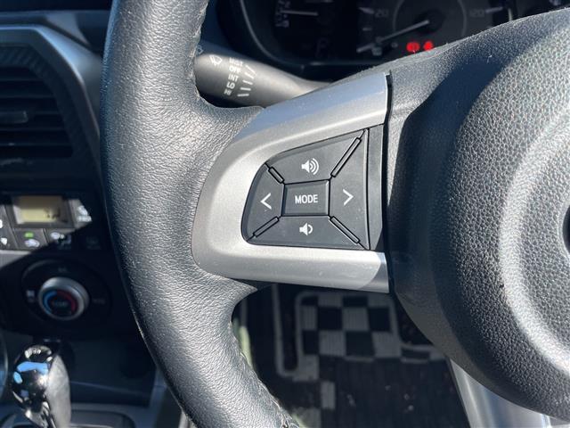 コペン ローブ 禁煙車/パナソニックSDナビ(Bluetooth/TV/CD/DVD/iPod/FM/AM)/バックカメラ/ETC/シートヒーター/MTモード/純正アルミホイール/AAC/スマートキー/フォグラン(8枚目)