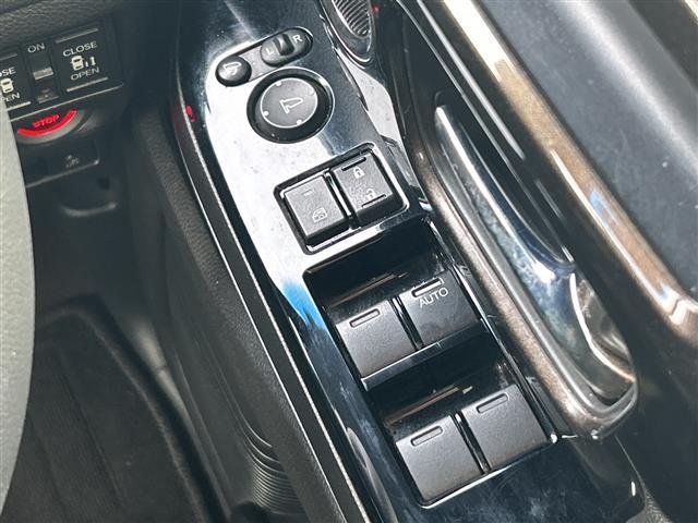 N-BOXカスタム G・Lターボホンダセンシング ワンオーナー/両側パワースライドドア/純正ナビ/Bluetooth/フルセグTV/バックカメラ/ハーフレザー/前席シートヒーター/純正AW15インチ/アイドリングストップ/USB入力端子(32枚目)