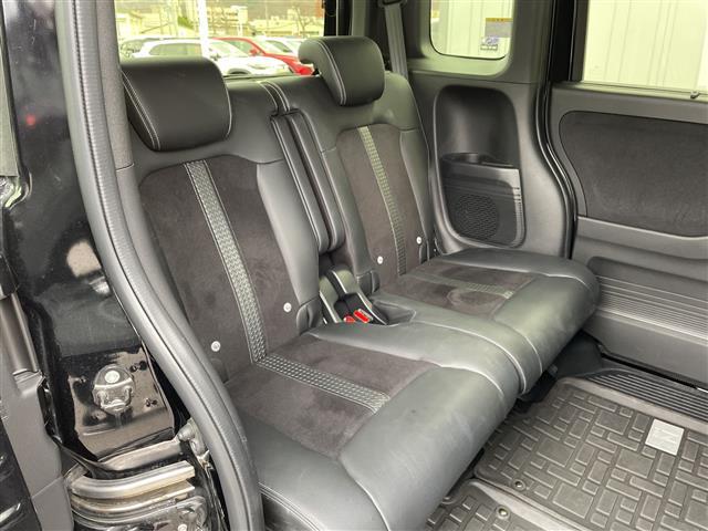 N-BOXカスタム Lターボ 禁煙車/ホンダセンシング/純正8型ナビ/Bluetooth/フルセグTV/バックカメラ/前後ドライブレコーダー/両側電動スライドドア/パドルシフト/コーナーセンサー/シートヒーター/純正アルミホイール(14枚目)