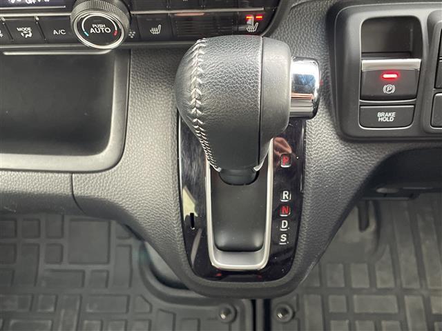 N-BOXカスタム Lターボ 禁煙車/ホンダセンシング/純正8型ナビ/Bluetooth/フルセグTV/バックカメラ/前後ドライブレコーダー/両側電動スライドドア/パドルシフト/コーナーセンサー/シートヒーター/純正アルミホイール(30枚目)