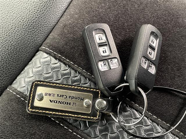 N-BOXカスタム Lターボ 禁煙車/ホンダセンシング/純正8型ナビ/Bluetooth/フルセグTV/バックカメラ/前後ドライブレコーダー/両側電動スライドドア/パドルシフト/コーナーセンサー/シートヒーター/純正アルミホイール(33枚目)