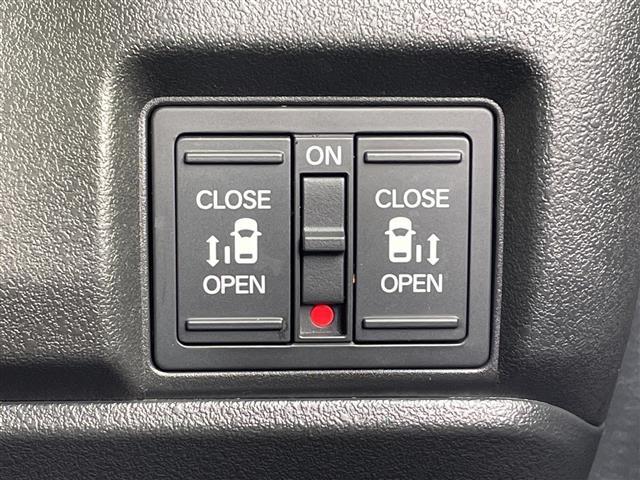 N-BOXカスタム ターボ 禁煙車/両側パワスラ/純正ナビ/フルセグTV/バックカメラ/レーダークルコン/ハーフレザー/前席シートヒーター/ETC/Bluetooth/USB入力端子/アイドリングストップ/LEDヘッドライト(3枚目)