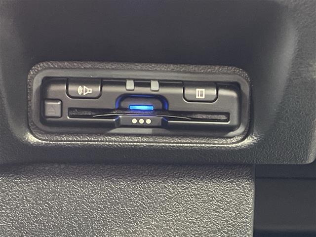 N-BOXカスタム ターボ 禁煙車/両側パワスラ/純正ナビ/フルセグTV/バックカメラ/レーダークルコン/ハーフレザー/前席シートヒーター/ETC/Bluetooth/USB入力端子/アイドリングストップ/LEDヘッドライト(5枚目)