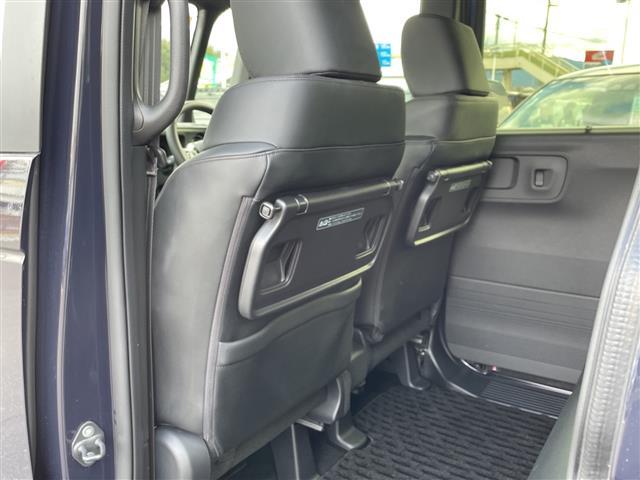 N-BOXカスタム ターボ 禁煙車/両側パワスラ/純正ナビ/フルセグTV/バックカメラ/レーダークルコン/ハーフレザー/前席シートヒーター/ETC/Bluetooth/USB入力端子/アイドリングストップ/LEDヘッドライト(9枚目)