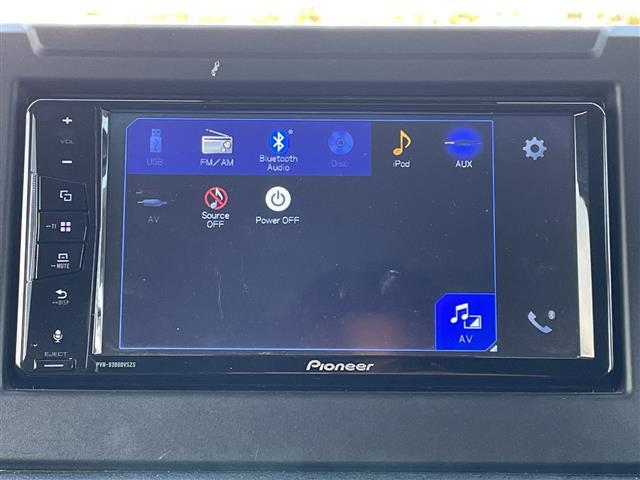 ジムニー XC 禁煙車/7インチ純正ディスプレイオーディオ/Bluetooth Audio/ルーフキャリア/リヤマルチステップ/オーバーフェンダー/ETC/クルコン/シートヒーター/革巻きステアリング/スマートキー(3枚目)