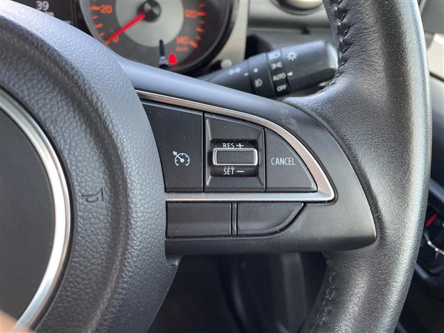 ジムニー XC 禁煙車/7インチ純正ディスプレイオーディオ/Bluetooth Audio/ルーフキャリア/リヤマルチステップ/オーバーフェンダー/ETC/クルコン/シートヒーター/革巻きステアリング/スマートキー(5枚目)