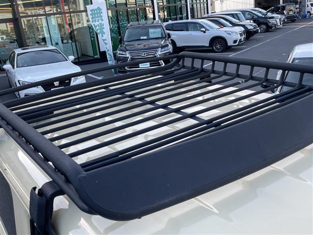 ジムニー XC 禁煙車/7インチ純正ディスプレイオーディオ/Bluetooth Audio/ルーフキャリア/リヤマルチステップ/オーバーフェンダー/ETC/クルコン/シートヒーター/革巻きステアリング/スマートキー(11枚目)
